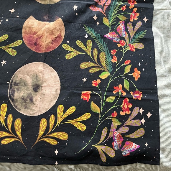 Urban Outfitters Moon Phases Floral Tapestry - Picture 3 of 7